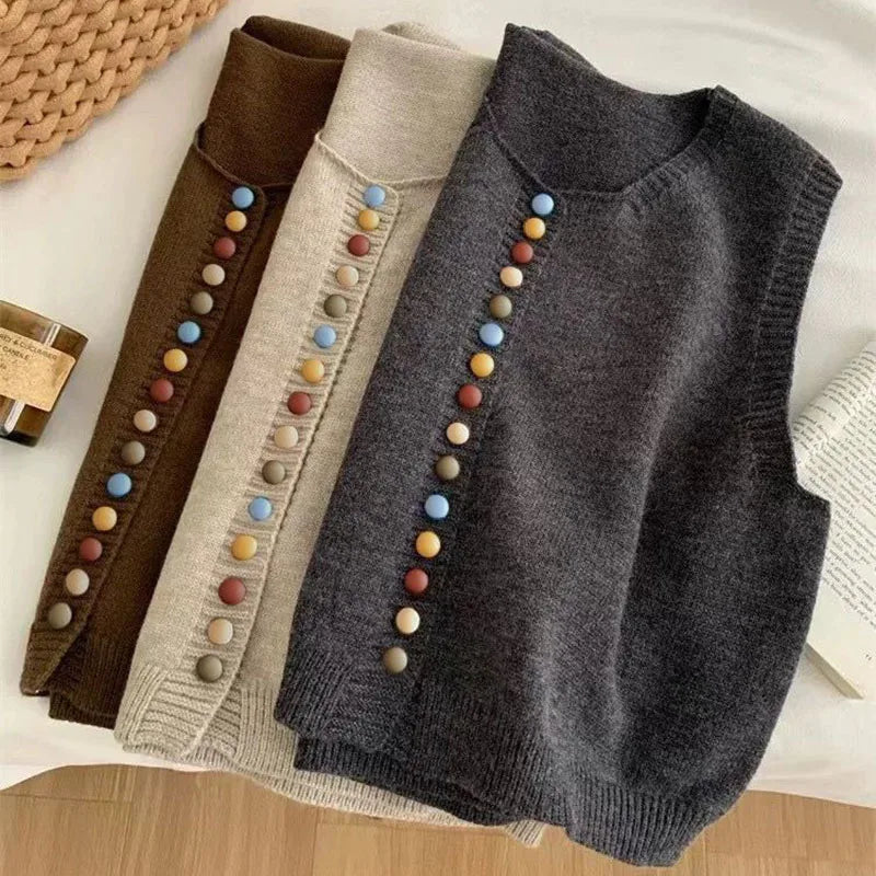 THE MARIBEL | KNITTED VEST WITH COLORFUL BUTTONS